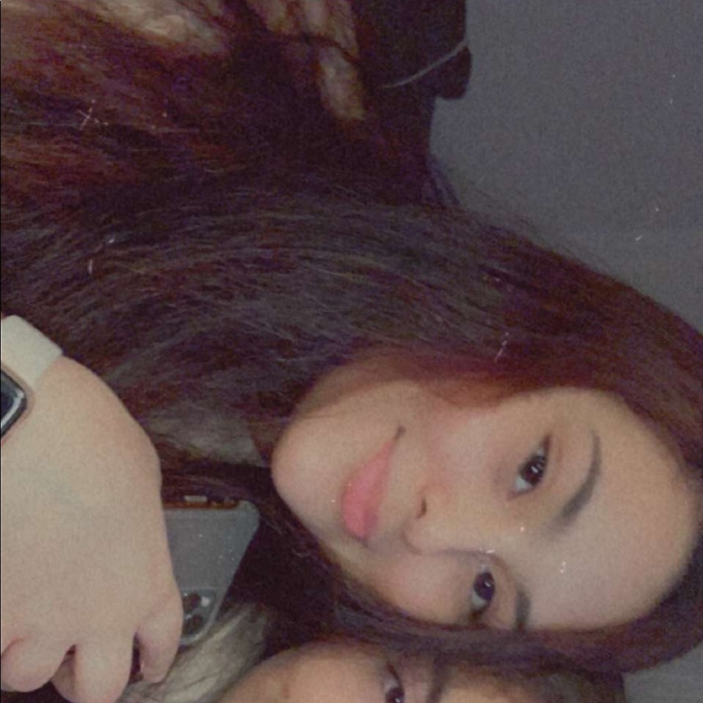 Meet your Posher, Mia